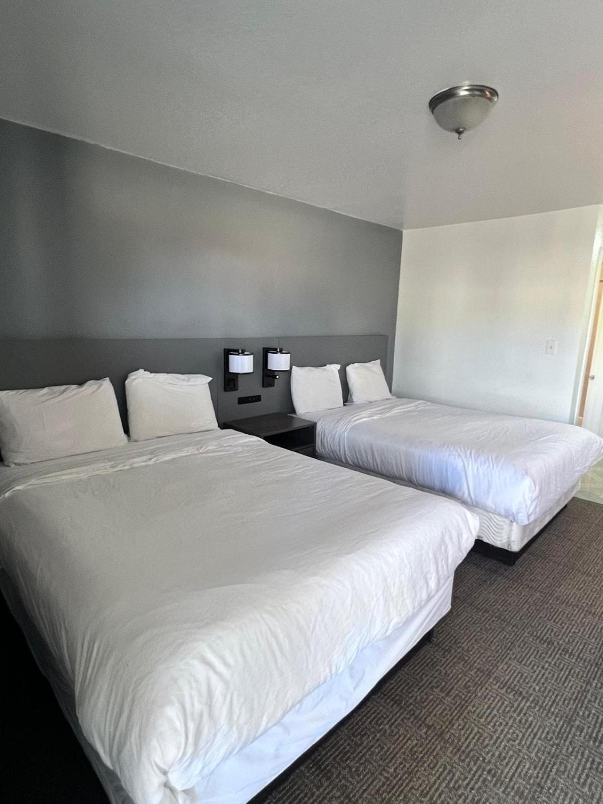 Oyo Garden Inn And Suites Pearsall I-35 East Екстер'єр фото